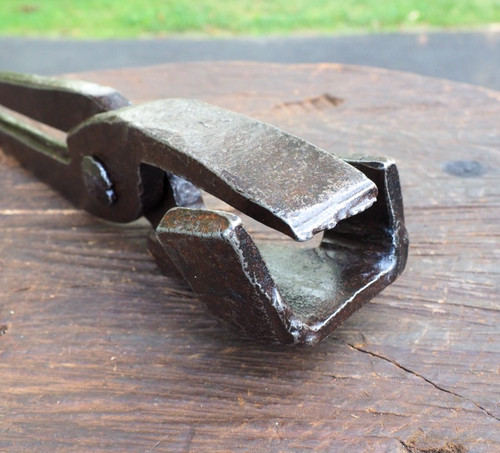 Clean box jaw blacksmith - 21",